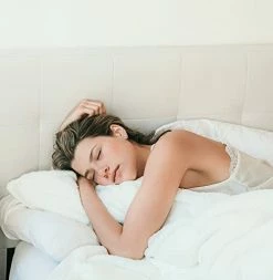 Sunday Citizen Snug Crystal Weighted Blanket 15lbs Off White -Electric Blankets Sales Store 31oR7pko3pL