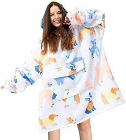 Mewkou Glow In The Dark Wearable Blanket Hoodie For Adult Women Men,Oversized Sherpa Sweatshirt Wearable Blanket With Giant Pocket,Super Warm Soft Flannel Hooded Blanket,Luminous Moon And Stars -Electric Blankets Sales Store 41C8OnXiLmL. AC