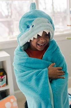 Soft Landing | Everyday Escapes | Character Hooded & Weighted Blanket – Removable 3 Lbs. Weights – Ocean Shark -Electric Blankets Sales Store 41EW2cnf6jL