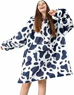 Mewkou Glow In The Dark Wearable Blanket Hoodie For Adult Women Men,Oversized Sherpa Sweatshirt Wearable Blanket With Giant Pocket,Super Warm Soft Flannel Hooded Blanket,Luminous Moon And Stars -Electric Blankets Sales Store 51RNNIew84L. AC