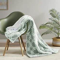 Serta Pace Reversible Ogee Plush To Sherpa Throw Ultra Soft Knitted Electric Blanket, Cozy And Snuggly Cover For Cold Weather, Auto Shut Off, Multi Heat Setting Controller, 50"x60", Latte Tan Geo -Electric Blankets Sales Store 51ecTMow0rL. AC