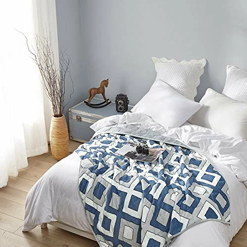 YnM Flannel Weighted Blanket (Square/Grey, 80''x87'' 25lbs), Fuzzy & Cosy Flannel Weighted Blanket Throw, Cosy & Relaxing Blanket, Home Decor Piece | A Duvet Included Sherpa Fleece Light Grey Weighted Blanket 5 YnM Flannel Weighted Blanket (Square/Grey, 80''x87'' 25lbs), Fuzzy & Cosy Flannel Weighted Blanket Throw, Cosy & Relaxing Blanket, Home Decor Piece | A Duvet Included Sherpa Fleece Light Grey Weighted Blanket - Image 3